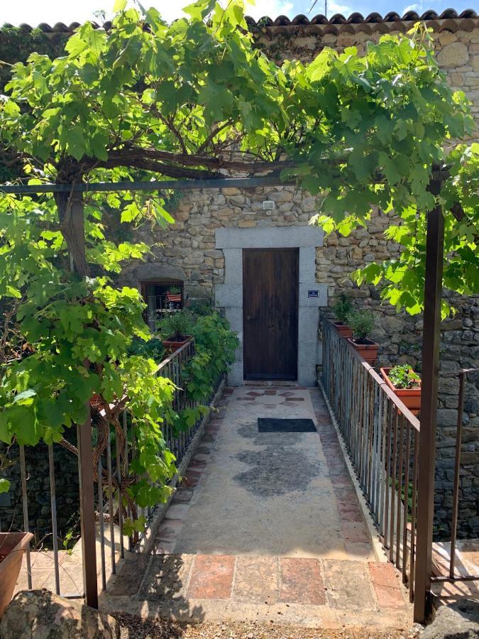 فيلا Le Fleuriste Saint-Sauveur-de-Cruzière المظهر الخارجي الصورة